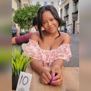 Meet your Posher, Christie